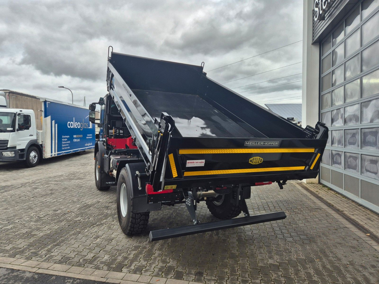 Camion benne, Camion grue Iveco Eurocargo ML150E32WS 4x4 Kran HMF 1130K Funk AHK: photos 37