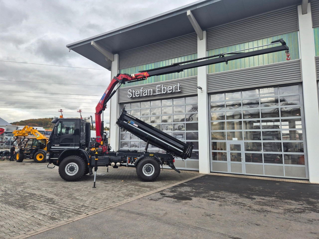 Camion benne, Camion grue Iveco Eurocargo ML150E32WS 4x4 Kran HMF 1130K Funk AHK: photos 11