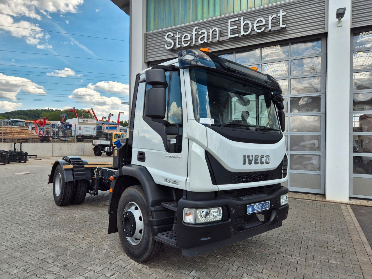 Iveco Eurocargo ML160E25/P EVI_E 4x2 RHD Rechtslenker - Balayeuse de voirie: photos 4 Iveco Eurocargo ML160E25/P EVI_E 4x2 RHD Rechtslenker - Balayeuse de voirie: photos 4