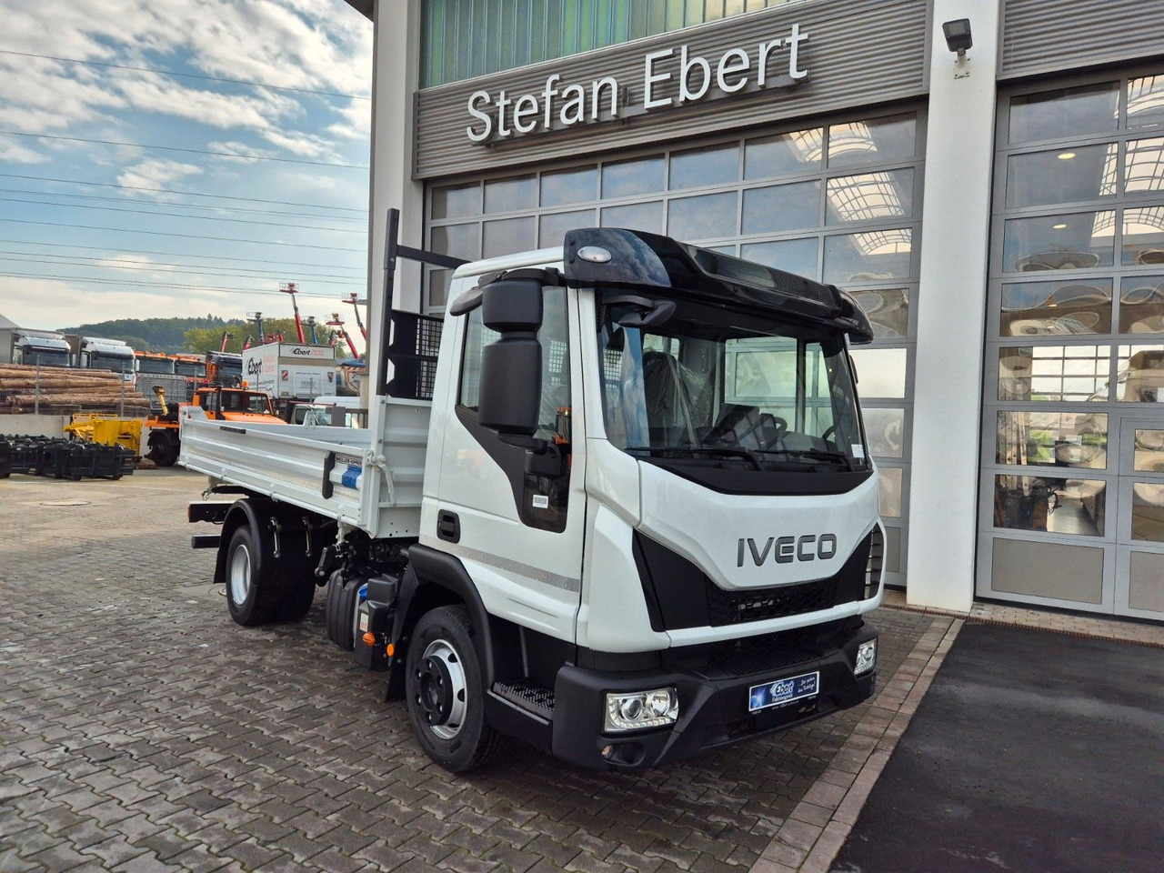 Iveco Eurocargo ML80E21 Meiller 2x AHK 3 Sitze Klima - Utilitaire benne: photos 3 Iveco Eurocargo ML80E21 Meiller 2x AHK 3 Sitze Klima - Utilitaire benne: photos 3