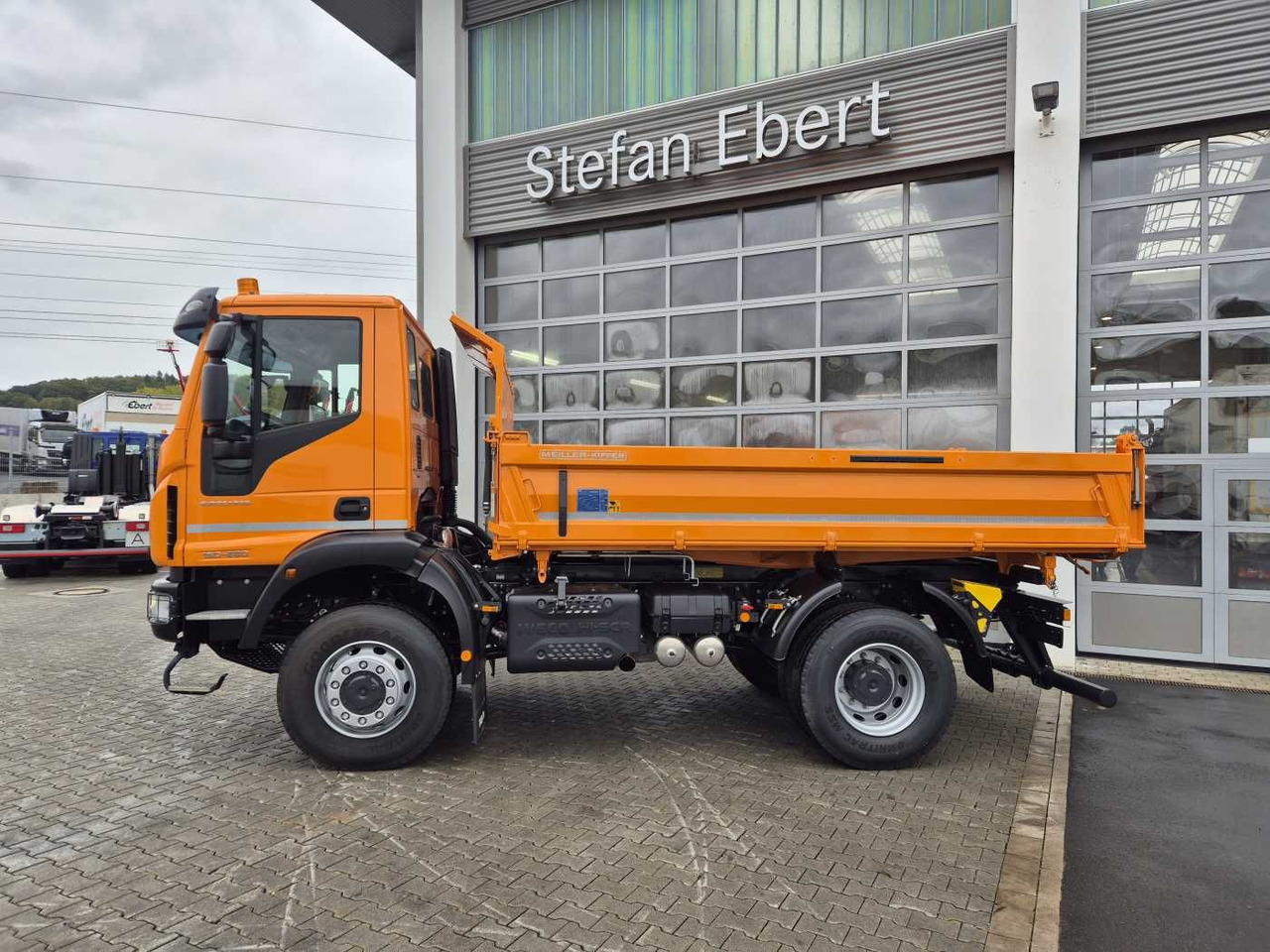 Iveco ML150E28W 4x4 Meiller Dreiseitenkipper 2xAHK - Camion benne: photos 4 Iveco ML150E28W 4x4 Meiller Dreiseitenkipper 2xAHK - Camion benne: photos 4