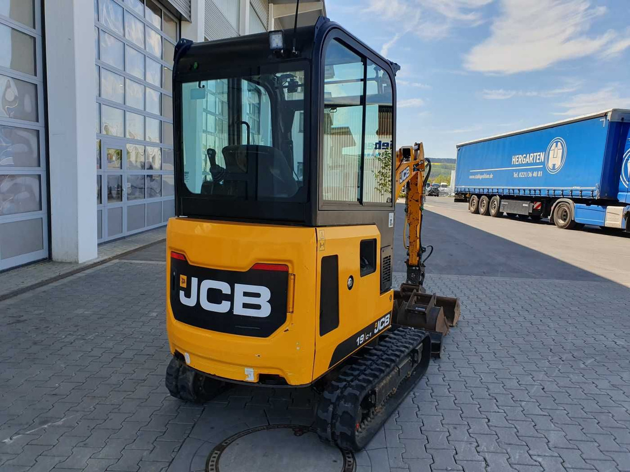 JCB 19C-1 / 528h / 2022 / Powertilt / Löffelpaket - Mini pelle: photos 4 JCB 19C-1 / 528h / 2022 / Powertilt / Löffelpaket - Mini pelle: photos 4