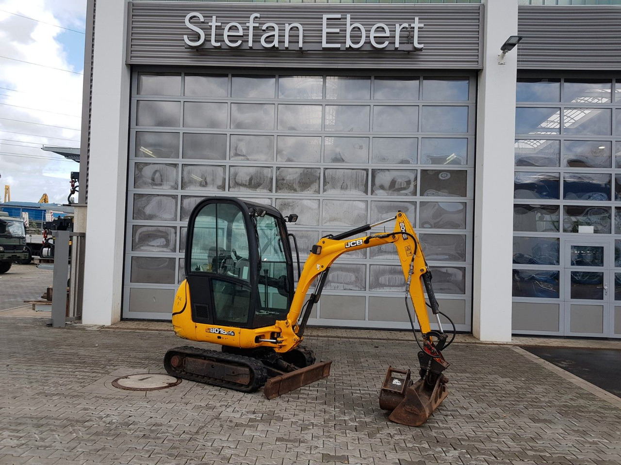 JCB 8018 / 3.420h / hydrl. Grabenräumer / Tieflöffel - Mini pelle: photos 1 JCB 8018 / 3.420h / hydrl. Grabenräumer / Tieflöffel - Mini pelle: photos 1