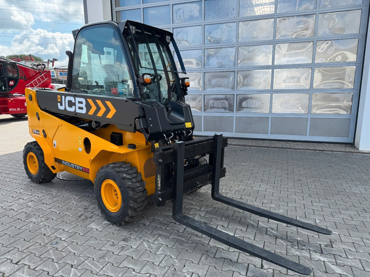 JCB TLT 35-26D 4WD Teletruck / NEU 2025 / SS - Chariot télescopique: photos 2 JCB TLT 35-26D 4WD Teletruck / NEU 2025 / SS - Chariot télescopique: photos 2