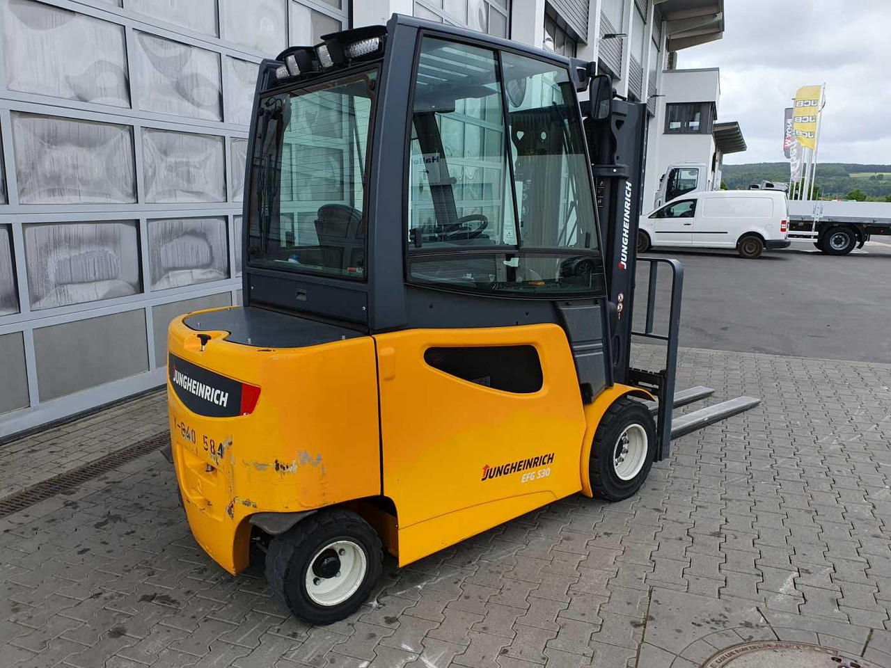 Jungheinrich EFG S30 / Triplex: 4.40m! / SS / nur 1.674h! - Chariot élévateur électrique: photos 3 Jungheinrich EFG S30 / Triplex: 4.40m! / SS / nur 1.674h! - Chariot élévateur électrique: photos 3
