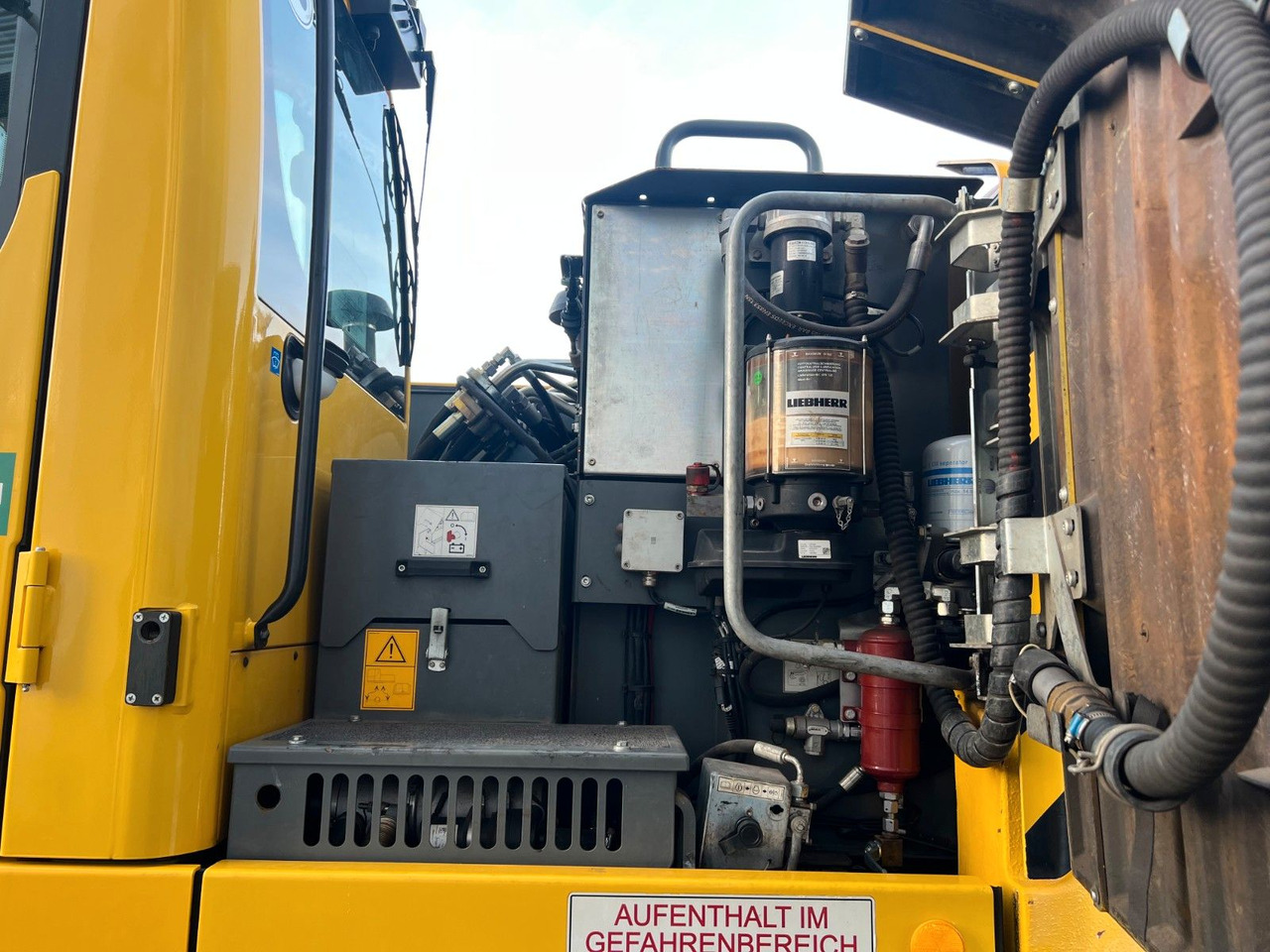 Pelle sur pneus Liebherr A922 Rail Litronic / 8.277h / Bahnzulassung 2030: photos 16 Pelle sur pneus Liebherr A922 Rail Litronic / 8.277h / Bahnzulassung 2030: photos 16