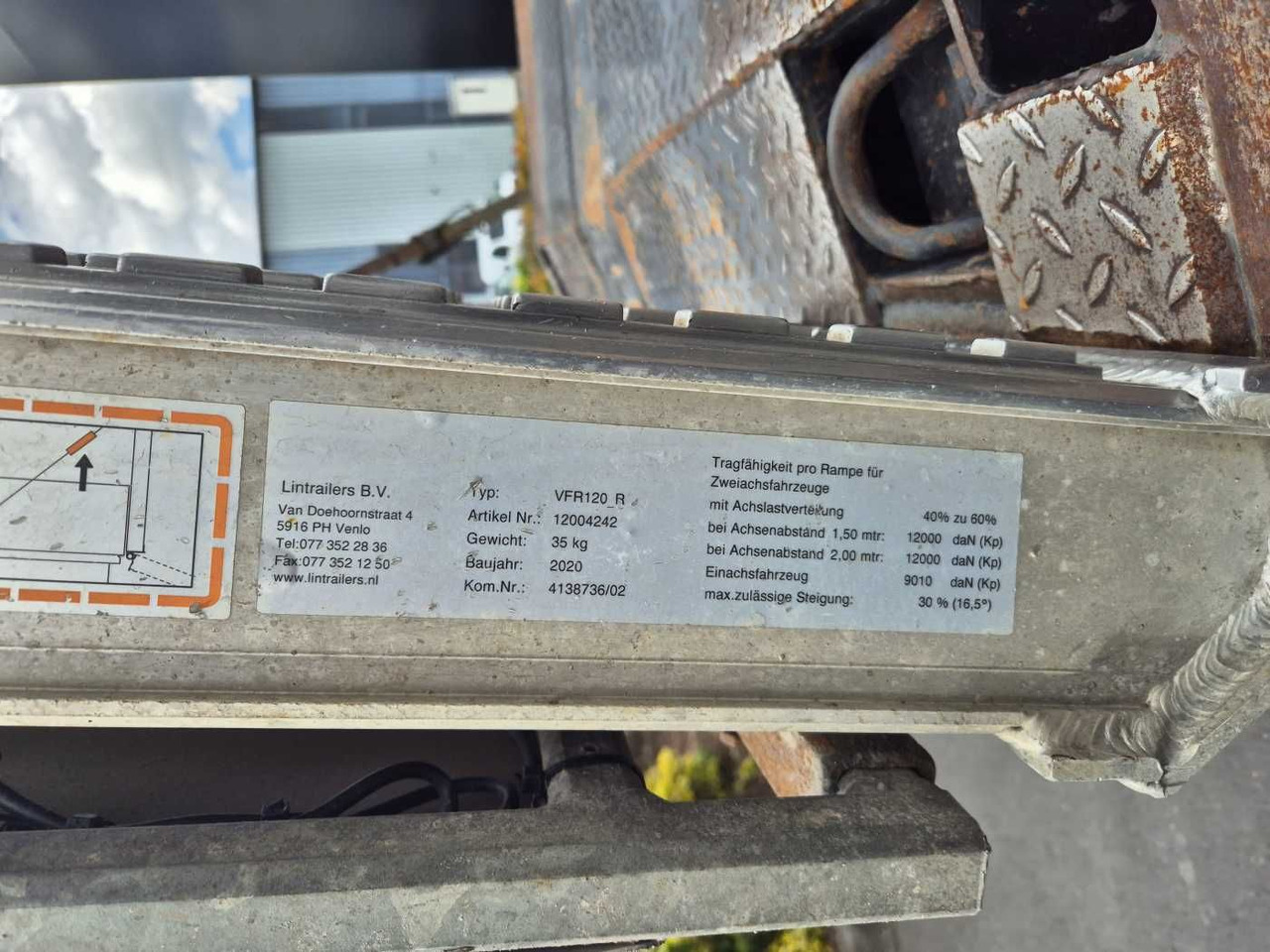 Semi-remorque surbaissé LinTrailers S2A 14 LSDN Teleskopierbar BPW-Achsen 57.000km: photos 8