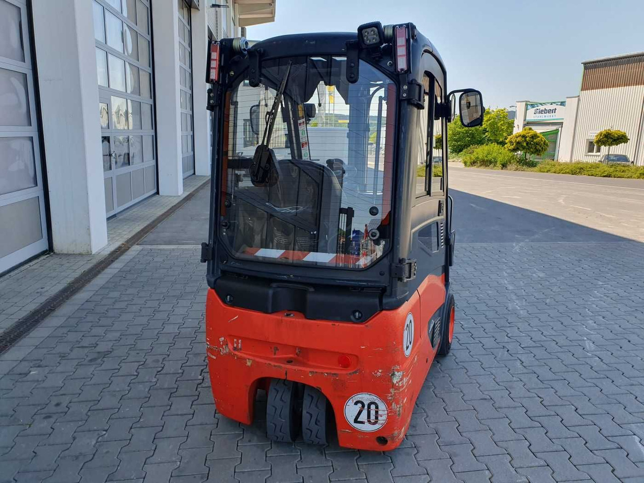 Linde E14 - 01 / Triplex: 4.10m! / SS / nur 2.899h! - Chariot élévateur électrique: photos 4 Linde E14 - 01 / Triplex: 4.10m! / SS / nur 2.899h! - Chariot élévateur électrique: photos 4