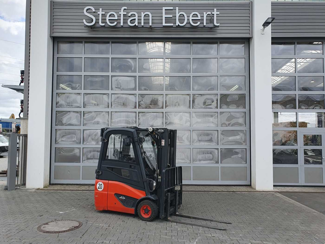 Linde E14 - 02 / Triplex: 4.00m! / SS / nur 1.777h! - Chariot élévateur électrique: photos 1 Linde E14 - 02 / Triplex: 4.00m! / SS / nur 1.777h! - Chariot élévateur électrique: photos 1