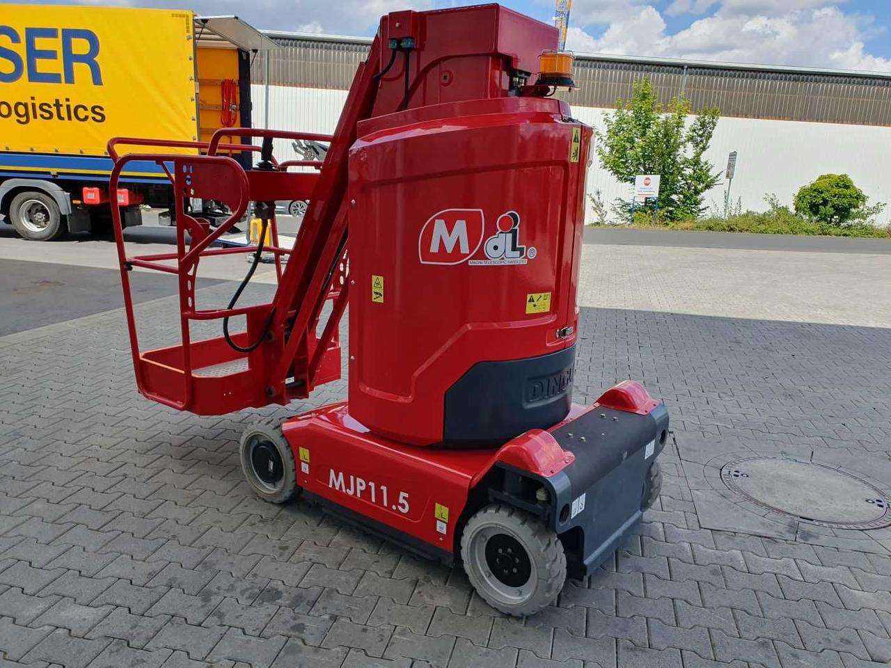 Magni MJP11.5 / Mastbühne / 11,2m! / nur 49h! - Camion avec nacelle: photos 5 Magni MJP11.5 / Mastbühne / 11,2m! / nur 49h! - Camion avec nacelle: photos 5