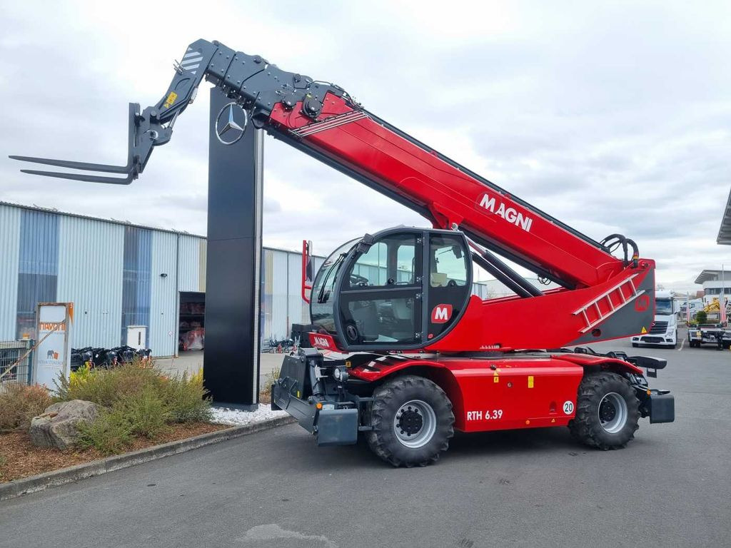 Magni RTH 6.39 SH Roto /Funk /Liebherr Drehkranz - Chariot télescopique: photos 1 Magni RTH 6.39 SH Roto /Funk /Liebherr Drehkranz - Chariot télescopique: photos 1