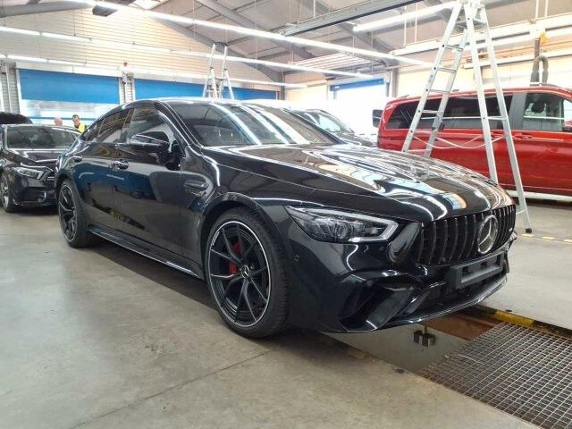 Mercedes-Benz AMG 63 4M Pano+AirM+Burm+Massage+360+AGA+ - Coupé: photos 2 Mercedes-Benz AMG 63 4M Pano+AirM+Burm+Massage+360+AGA+ - Coupé: photos 2