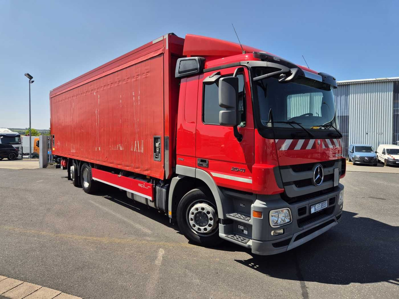 Mercedes-Benz Actros 2541 L 6x2 Schiebeplanen LBW AHK - Camion pour le transport de boissons: photos 2 Mercedes-Benz Actros 2541 L 6x2 Schiebeplanen LBW AHK - Camion pour le transport de boissons: photos 2