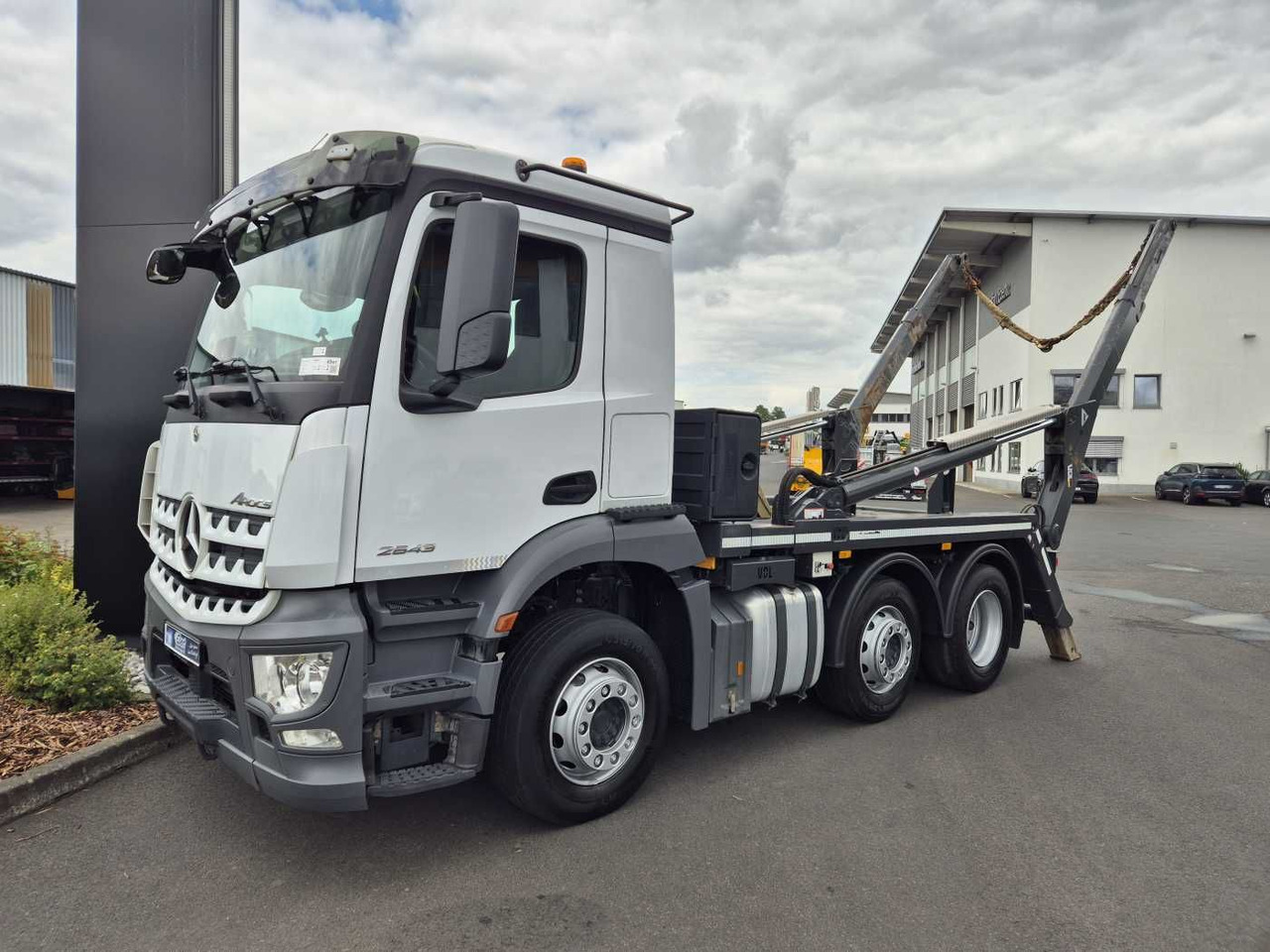 Mercedes-Benz Arocs 2643 L 6x2/4 VDL AHK Funk Vorlaufachse - Camion benne: photos 2 Mercedes-Benz Arocs 2643 L 6x2/4 VDL AHK Funk Vorlaufachse - Camion benne: photos 2