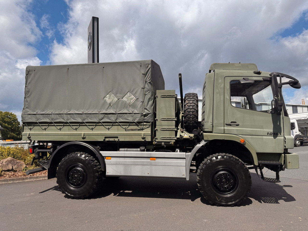 Mercedes-Benz Atego 1018 A 4x4 Singlebereifung 7 Stück vorh. - Camion plateau: photos 5 Mercedes-Benz Atego 1018 A 4x4 Singlebereifung 7 Stück vorh. - Camion plateau: photos 5