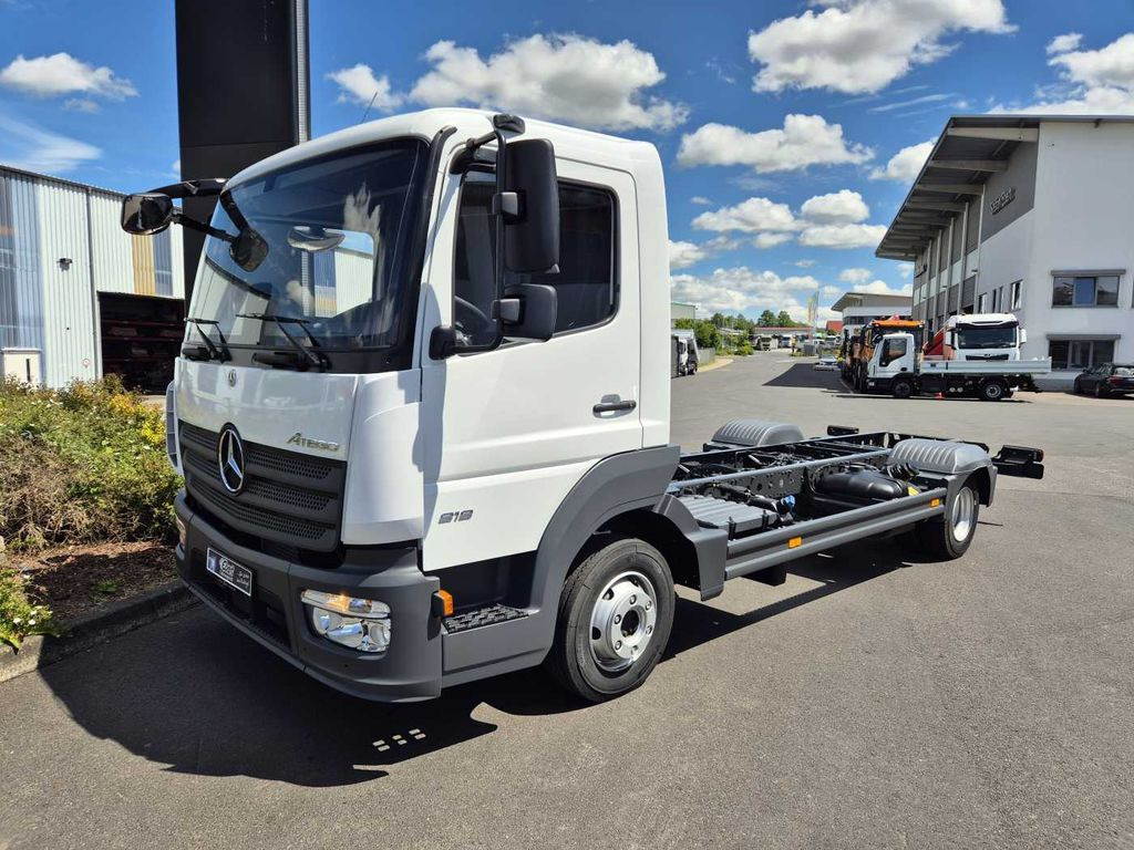 Mercedes-Benz Atego 818 L Fahrgestell, 6 Stück vorhanden - Châssis cabine: photos 2 Mercedes-Benz Atego 818 L Fahrgestell, 6 Stück vorhanden - Châssis cabine: photos 2