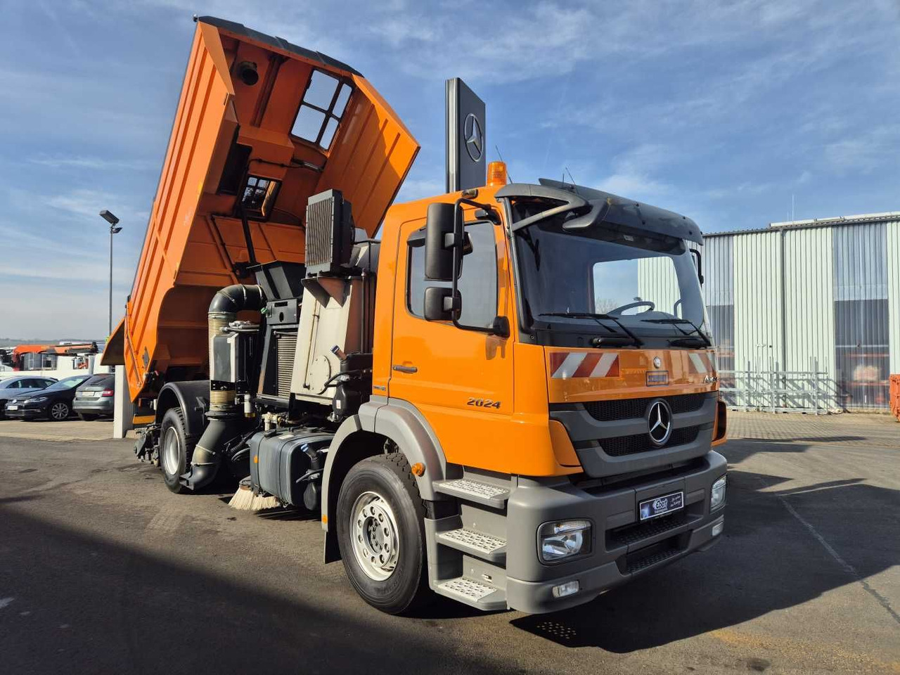 Balayeuse de voirie Mercedes-Benz Axor 2024 L Schmidt Airportsweeper AS 990: photos 8