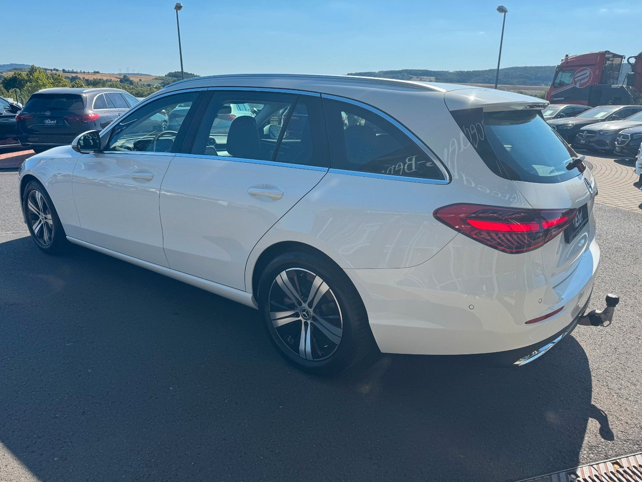 Mercedes-Benz C 180 T Avantgarde+AHK+Memory+Ambiente+TotW - Voiture break: photos 3 Mercedes-Benz C 180 T Avantgarde+AHK+Memory+Ambiente+TotW - Voiture break: photos 3