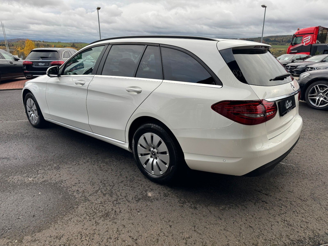 Mercedes-Benz C 180d T LED+RKamera+SHZ+DAB - Voiture break: photos 3 Mercedes-Benz C 180d T LED+RKamera+SHZ+DAB - Voiture break: photos 3