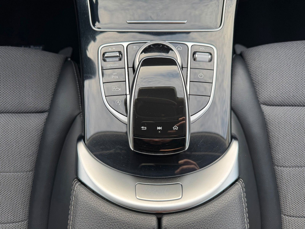 Berline Mercedes-Benz C 200 C Limousine+Avantgarde+AHK+RFK+TotW: photos 19 Berline Mercedes-Benz C 200 C Limousine+Avantgarde+AHK+RFK+TotW: photos 19