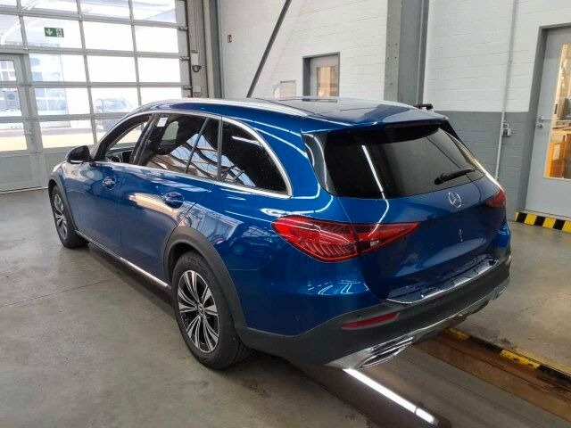 Mercedes-Benz C 200 T All Terrain 4M+Ambiente+360+Augmented - Voiture break: photos 2 Mercedes-Benz C 200 T All Terrain 4M+Ambiente+360+Augmented - Voiture break: photos 2