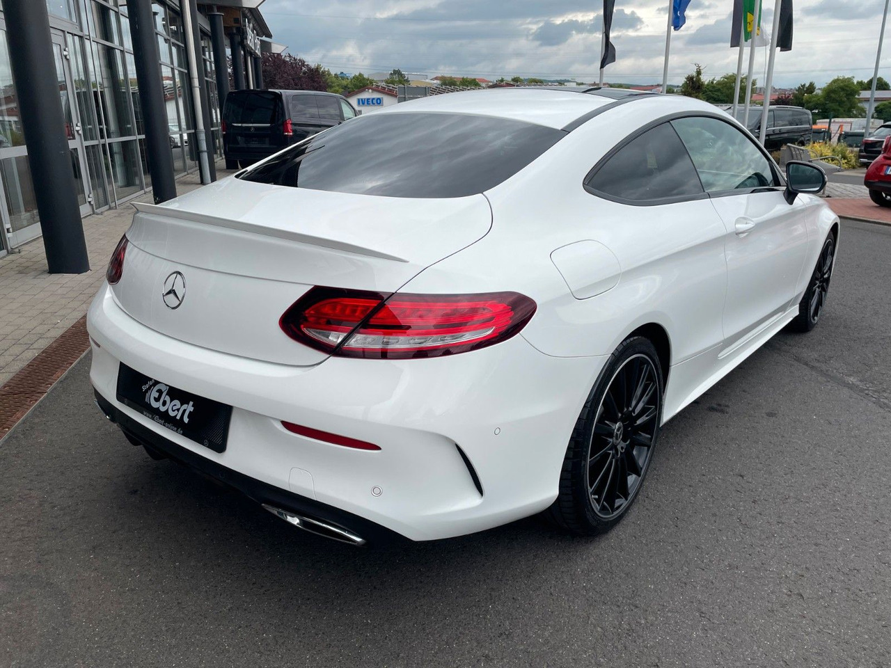 Mercedes-Benz C 220 d Coupe AMG+Pano+R-Kamera+Night+Carplay - Coupé: photos 4 Mercedes-Benz C 220 d Coupe AMG+Pano+R-Kamera+Night+Carplay - Coupé: photos 4