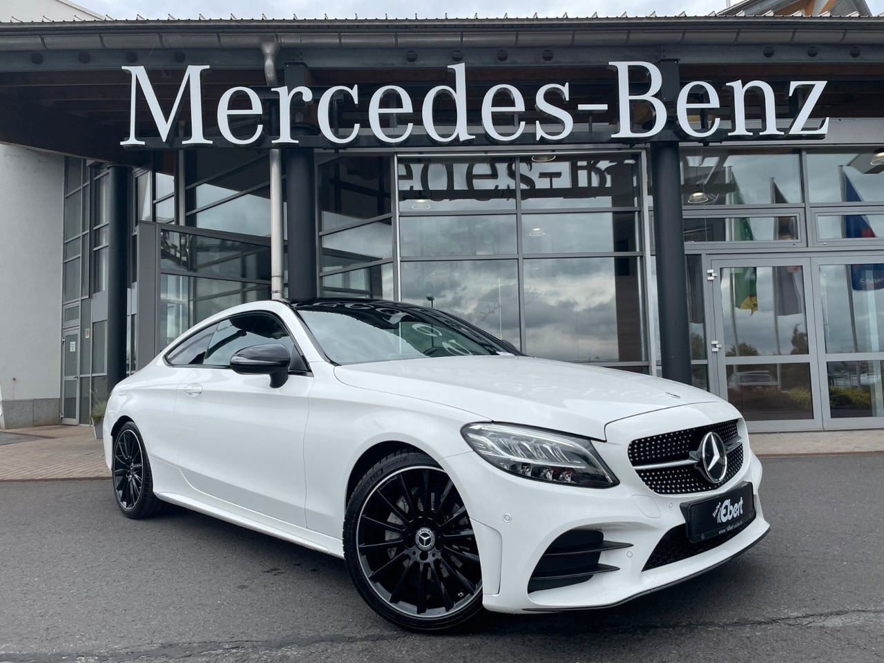 Mercedes-Benz C 220 d Coupe AMG+Pano+R-Kamera+Night+Carplay - Coupé: photos 1 Mercedes-Benz C 220 d Coupe AMG+Pano+R-Kamera+Night+Carplay - Coupé: photos 1