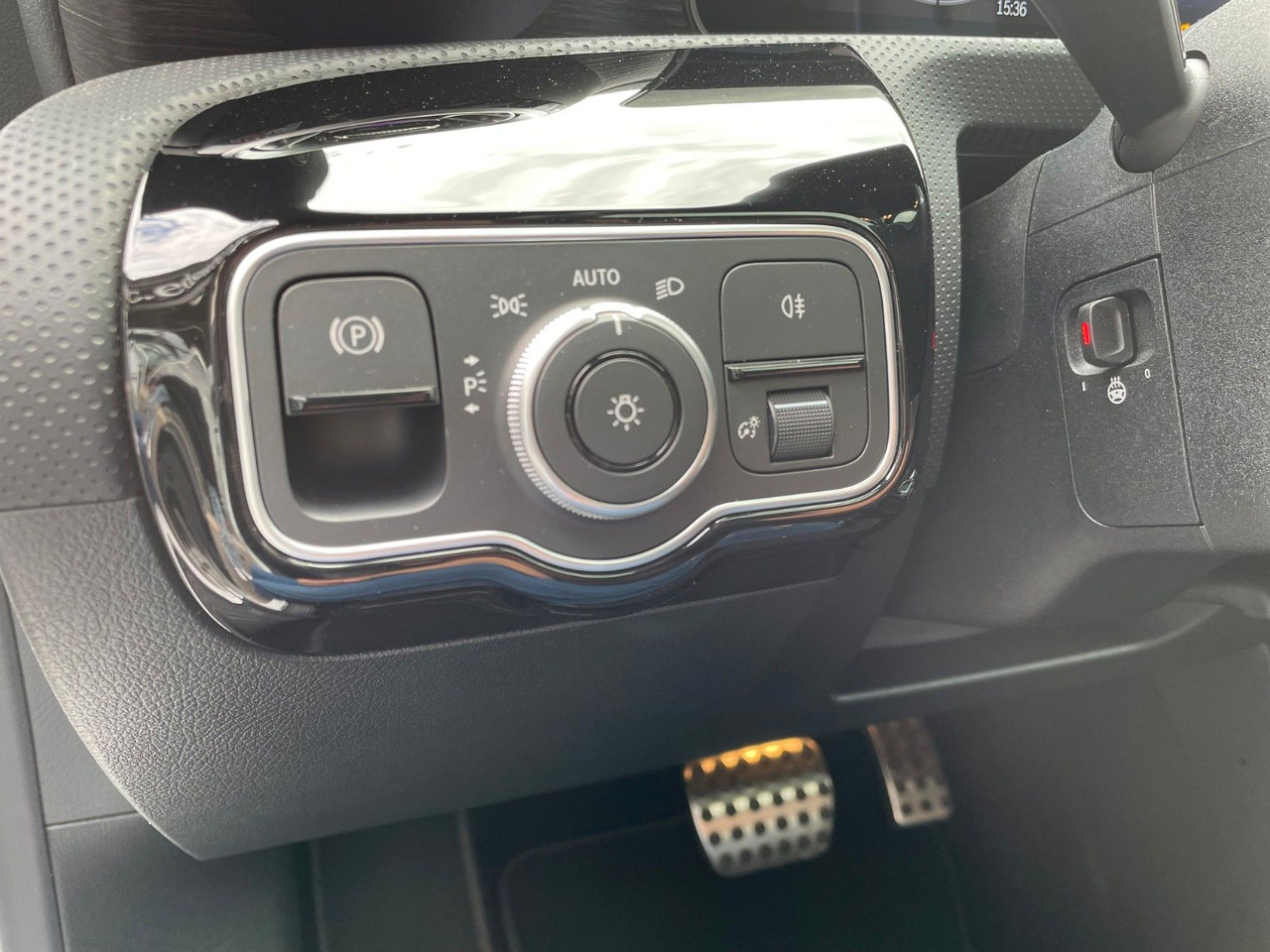 Mercedes-Benz CLA 200 AMG Pano+R-Kamera+19"+TOTW+DISTR+MULITBE en crédit-bail Mercedes-Benz CLA 200 AMG Pano+R-Kamera+19"+TOTW+DISTR+MULITBE: photos 14