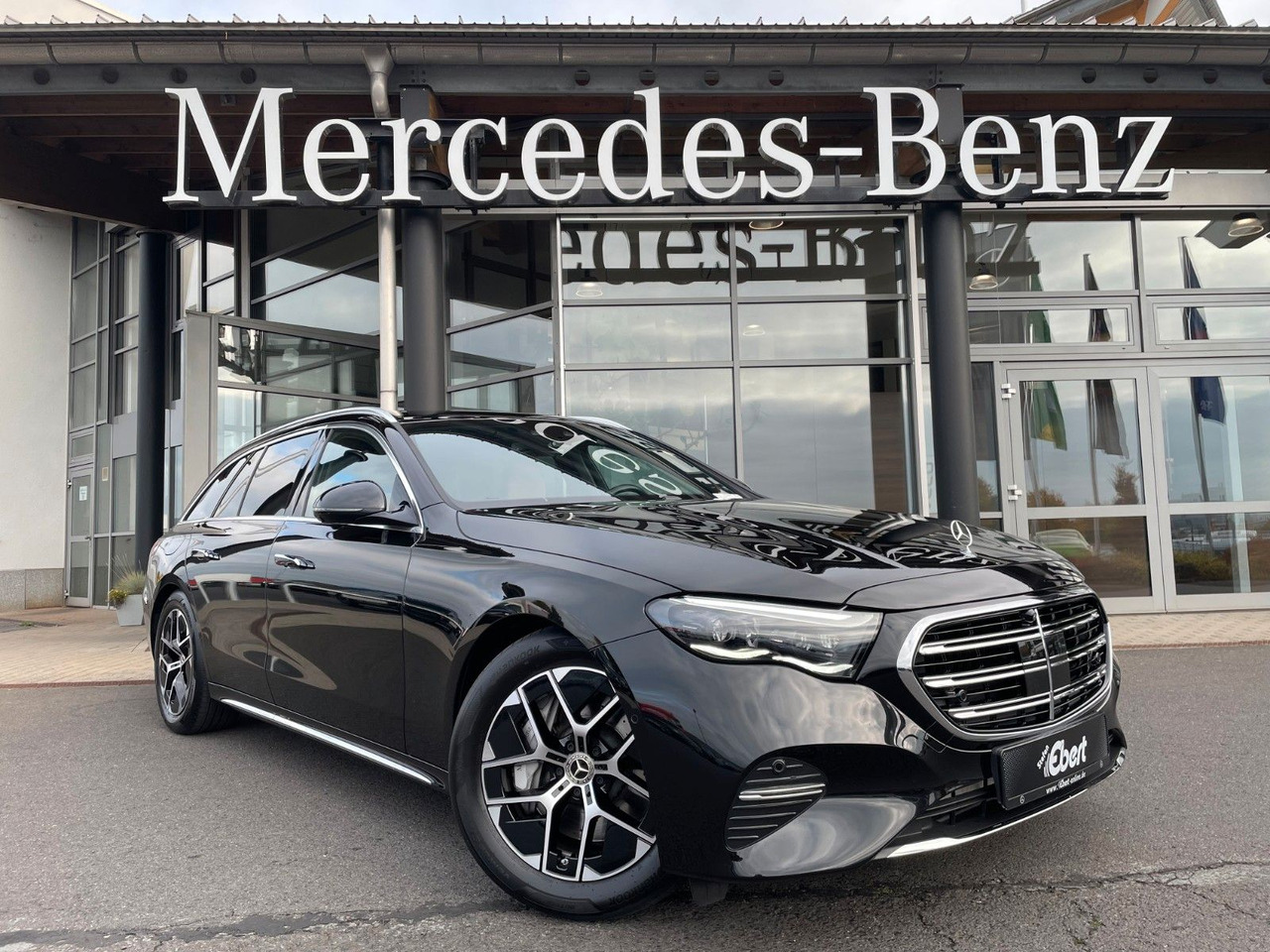 Mercedes-Benz E 220 d T Exclusive Nappa+AHK+360°+Burm+Sitzklim - Voiture break: photos 1 Mercedes-Benz E 220 d T Exclusive Nappa+AHK+360°+Burm+Sitzklim - Voiture break: photos 1