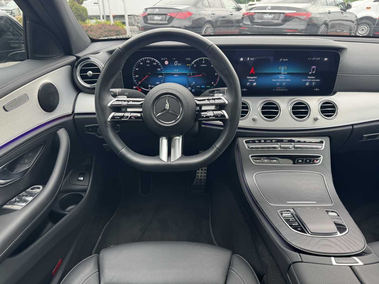 Berline Mercedes-Benz E 220d AMG+Pano+Distr+Multibeam+RFK+Night: photos 10