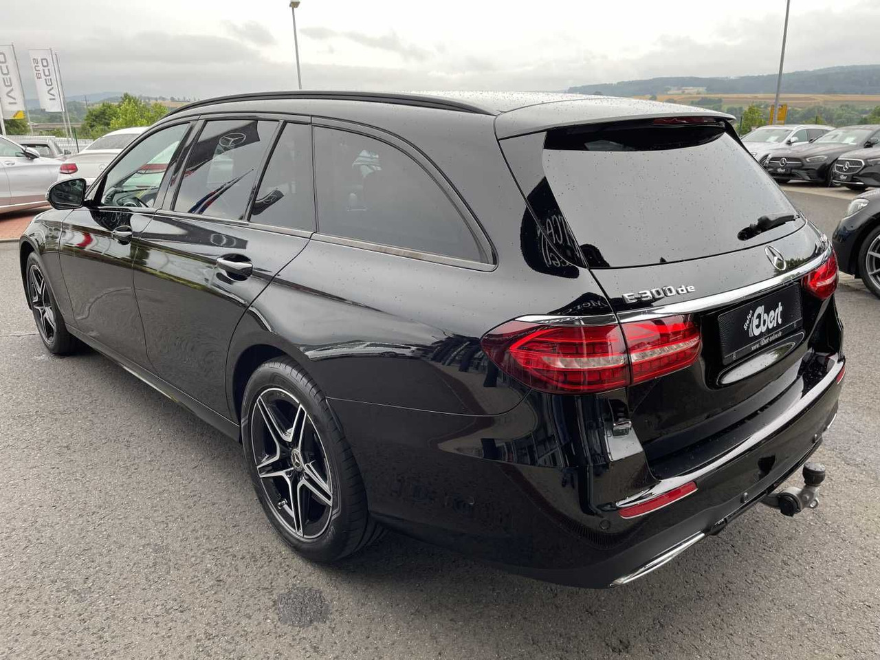 Mercedes-Benz E 300 T de 4M AMG+AHK+Distr+Burm+ R-Kamera+Carpl - Voiture: photos 3 Mercedes-Benz E 300 T de 4M AMG+AHK+Distr+Burm+ R-Kamera+Carpl - Voiture: photos 3