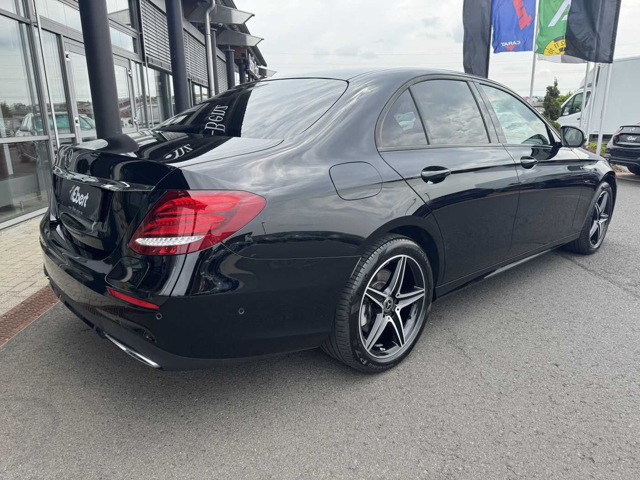 Mercedes-Benz E 300de 9G AMG+Pano+Memory+Ambiente+RFK+Night - Berline: photos 4 Mercedes-Benz E 300de 9G AMG+Pano+Memory+Ambiente+RFK+Night - Berline: photos 4