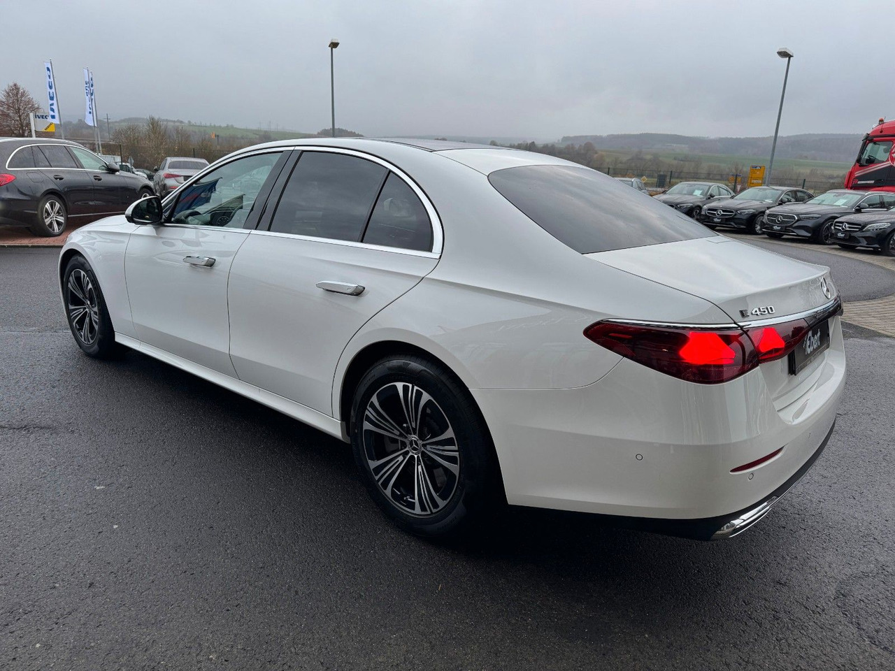 Mercedes-Benz E 450 4M Avantgarde+Pano+DistrPro+Digital+360 - Berline: photos 4 Mercedes-Benz E 450 4M Avantgarde+Pano+DistrPro+Digital+360 - Berline: photos 4