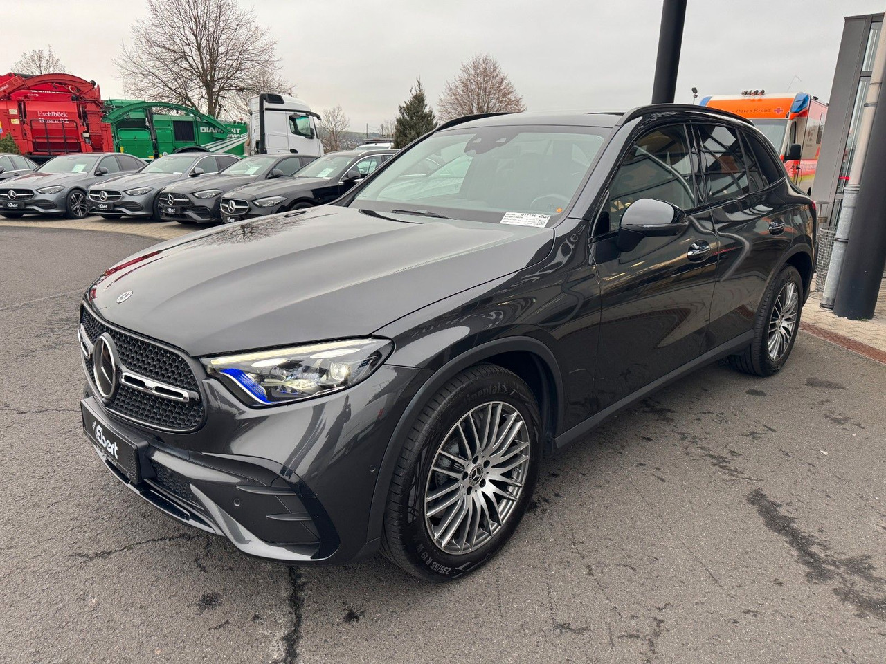 Mercedes-Benz GLC 220d 4M AMG+AHK+Burm+STH+360+Night - SUV: photos 2 Mercedes-Benz GLC 220d 4M AMG+AHK+Burm+STH+360+Night - SUV: photos 2