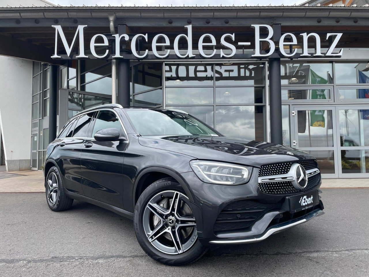 Mercedes-Benz GLC 220d 4M AMG+AHK+RKamera+Keyless - SUV: photos 1 Mercedes-Benz GLC 220d 4M AMG+AHK+RKamera+Keyless - SUV: photos 1