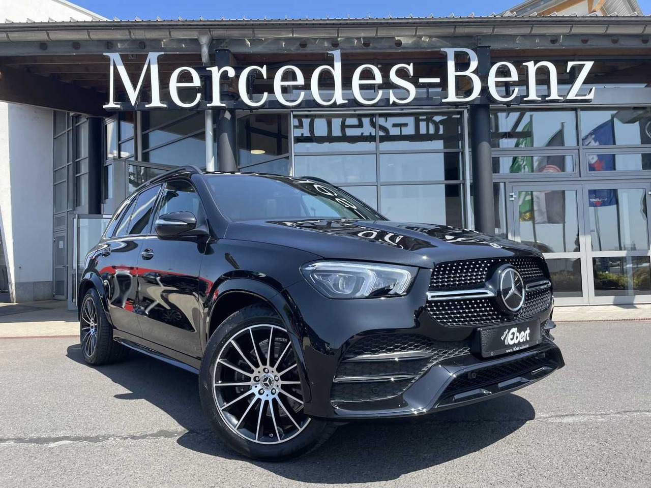 Mercedes-Benz GLE 300 d 4M AMG AHK+Pano+Burm+21' +AirM+Distr - SUV: photos 1 Mercedes-Benz GLE 300 d 4M AMG AHK+Pano+Burm+21' +AirM+Distr - SUV: photos 1