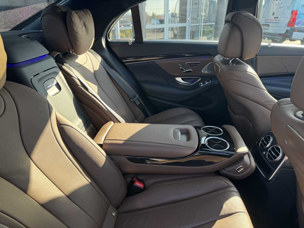 Mercedes-Benz S 400d 4M AMG+Pano+Burm+Distr+Massage+ HUD - Voiture: photos 5 Mercedes-Benz S 400d 4M AMG+Pano+Burm+Distr+Massage+ HUD - Voiture: photos 5