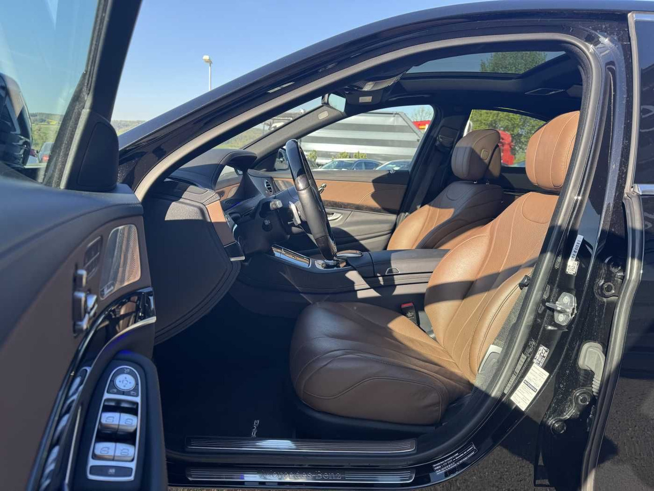 Mercedes-Benz S 400d 4M AMG+Pano+Burm+Distr+Massage+ HUD - Voiture: photos 1 Mercedes-Benz S 400d 4M AMG+Pano+Burm+Distr+Massage+ HUD - Voiture: photos 1