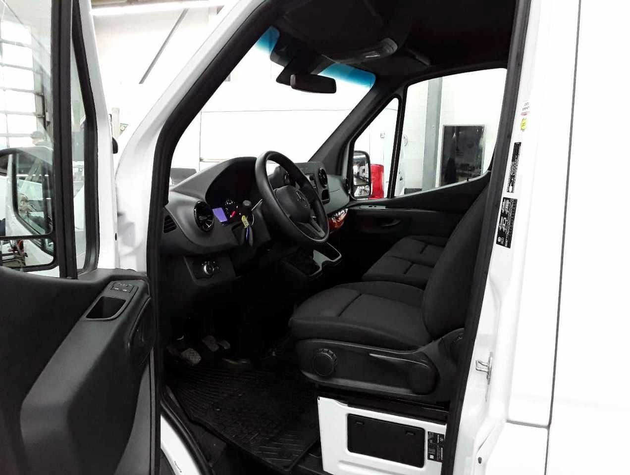 Mercedes-Benz Sprinter 315 CDI DoKa/Mixto AHK3,5t Klima Kamera - Transport de personnes, Utilitaire double cabine: photos 5 Mercedes-Benz Sprinter 315 CDI DoKa/Mixto AHK3,5t Klima Kamera - Transport de personnes, Utilitaire double cabine: photos 5