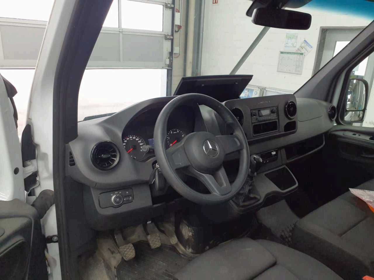 Mercedes-Benz Sprinter 315 CDI DoKa/Mixto AHK3,5t Klima Kamera - Transport de personnes, Utilitaire double cabine: photos 5 Mercedes-Benz Sprinter 315 CDI DoKa/Mixto AHK3,5t Klima Kamera - Transport de personnes, Utilitaire double cabine: photos 5