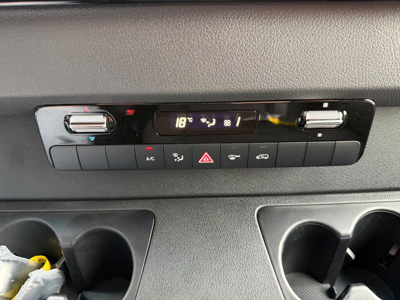 Fourgon utilitaire Mercedes-Benz Sprinter 317 CDI 3665 9G AHK3,5to Klima Schwing: photos 18 Fourgon utilitaire Mercedes-Benz Sprinter 317 CDI 3665 9G AHK3,5to Klima Schwing: photos 18