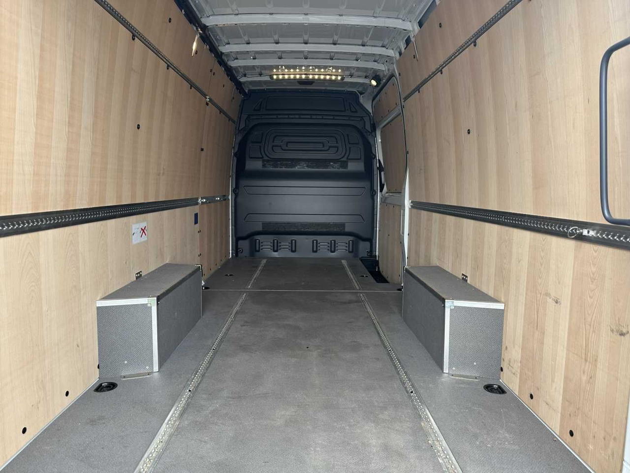 Fourgon utilitaire Mercedes-Benz Sprinter 317 CDI 4325 9G AHK Klima Kamera MBUX: photos 8 Fourgon utilitaire Mercedes-Benz Sprinter 317 CDI 4325 9G AHK Klima Kamera MBUX: photos 8