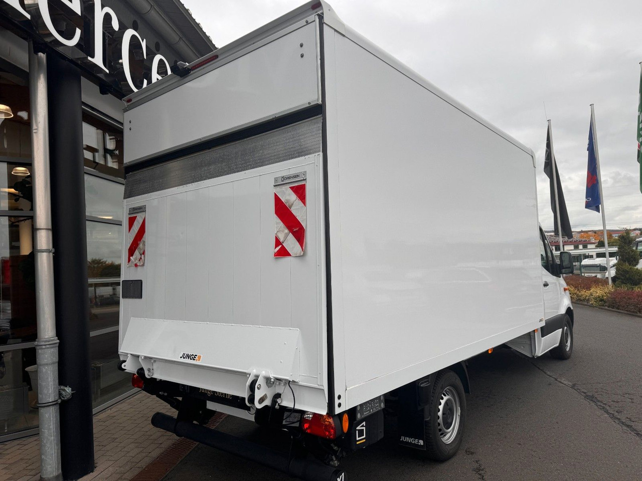 Mercedes-Benz Sprinter 317 CDI 4325 Koffer LBW Klima Kamera - Fourgon grand volume: photos 4 Mercedes-Benz Sprinter 317 CDI 4325 Koffer LBW Klima Kamera - Fourgon grand volume: photos 4