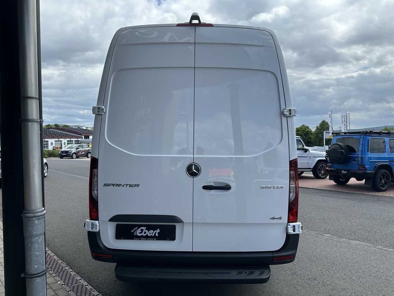 Mercedes-Benz Sprinter 319 CDI 4x4 4325 Kamera LED SHZ MBUX - Fourgon utilitaire: photos 5 Mercedes-Benz Sprinter 319 CDI 4x4 4325 Kamera LED SHZ MBUX - Fourgon utilitaire: photos 5
