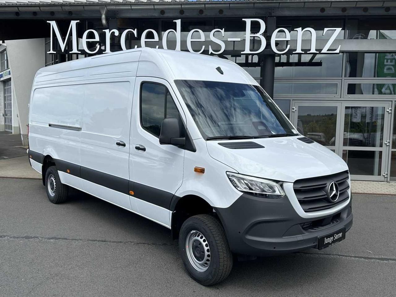 Mercedes-Benz Sprinter 319 CDI 4x4 4325 Kamera LED SHZ MBUX - Fourgon utilitaire: photos 1 Mercedes-Benz Sprinter 319 CDI 4x4 4325 Kamera LED SHZ MBUX - Fourgon utilitaire: photos 1