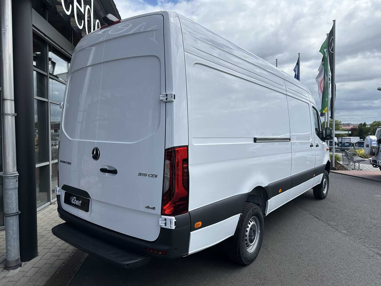 Mercedes-Benz Sprinter 319 CDI 4x4 4325 Kamera LED SHZ MBUX - Fourgon utilitaire: photos 4 Mercedes-Benz Sprinter 319 CDI 4x4 4325 Kamera LED SHZ MBUX - Fourgon utilitaire: photos 4