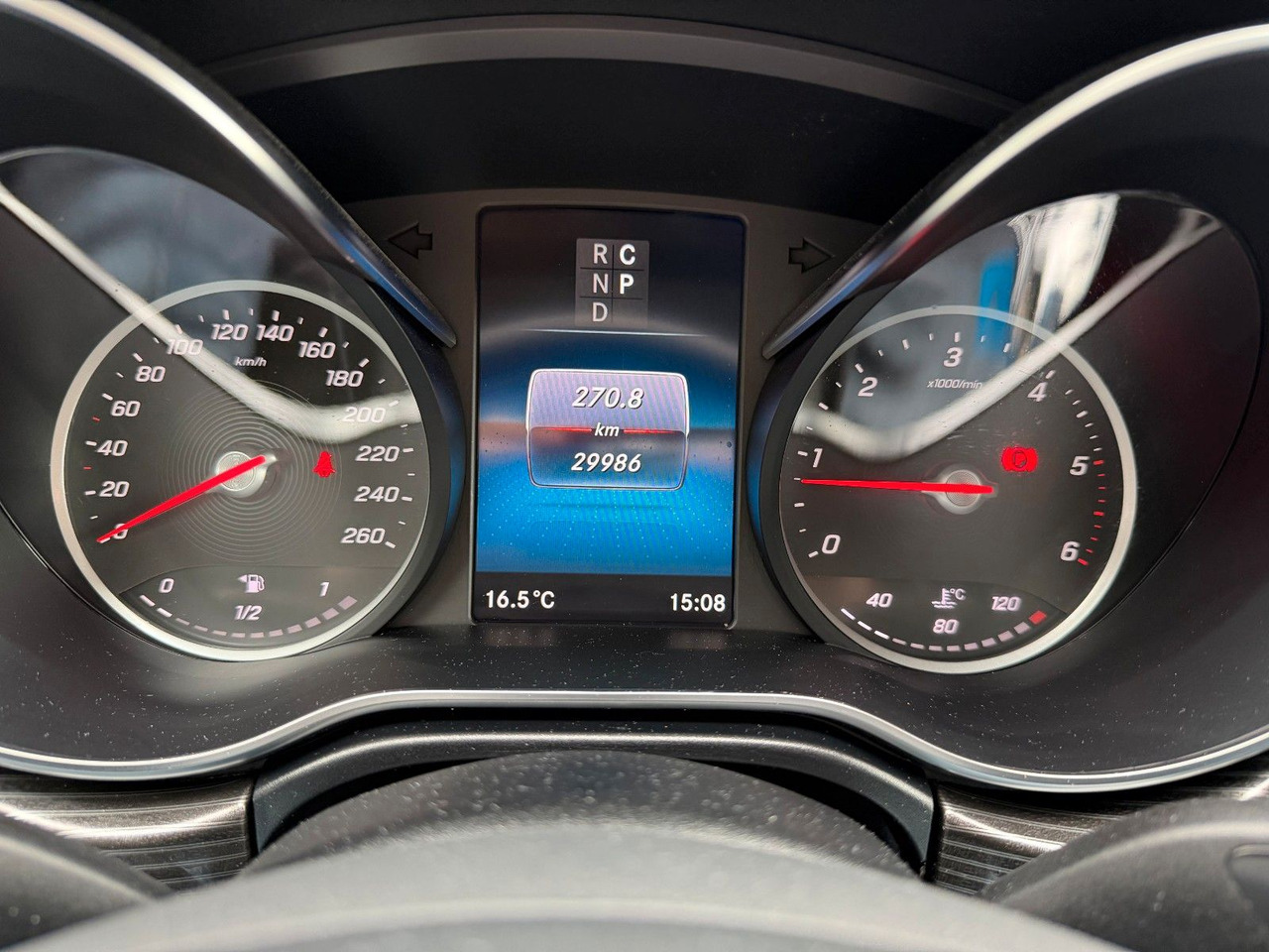 Transport de personnes Mercedes-Benz V 250 AVANTGARDE ED AHK Tisch 6Sitze: photos 13 Transport de personnes Mercedes-Benz V 250 AVANTGARDE ED AHK Tisch 6Sitze: photos 13