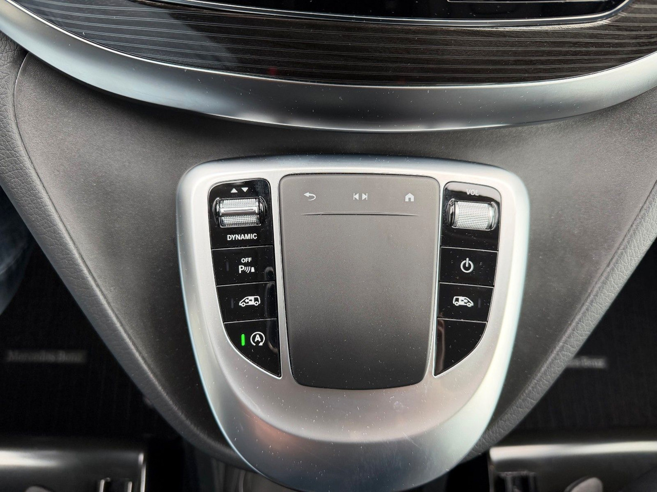 Transport de personnes Mercedes-Benz V 250 AVANTGARDE ED AHK Tisch 6Sitze: photos 17 Transport de personnes Mercedes-Benz V 250 AVANTGARDE ED AHK Tisch 6Sitze: photos 17