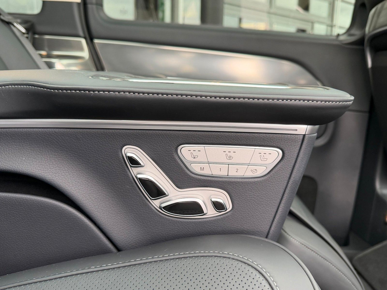 Mercedes-Benz V 300 d 4MATIC EXCLUSIVE Luxus-Sitze AHK2,5to en crédit-bail Mercedes-Benz V 300 d 4MATIC EXCLUSIVE Luxus-Sitze AHK2,5to: photos 10