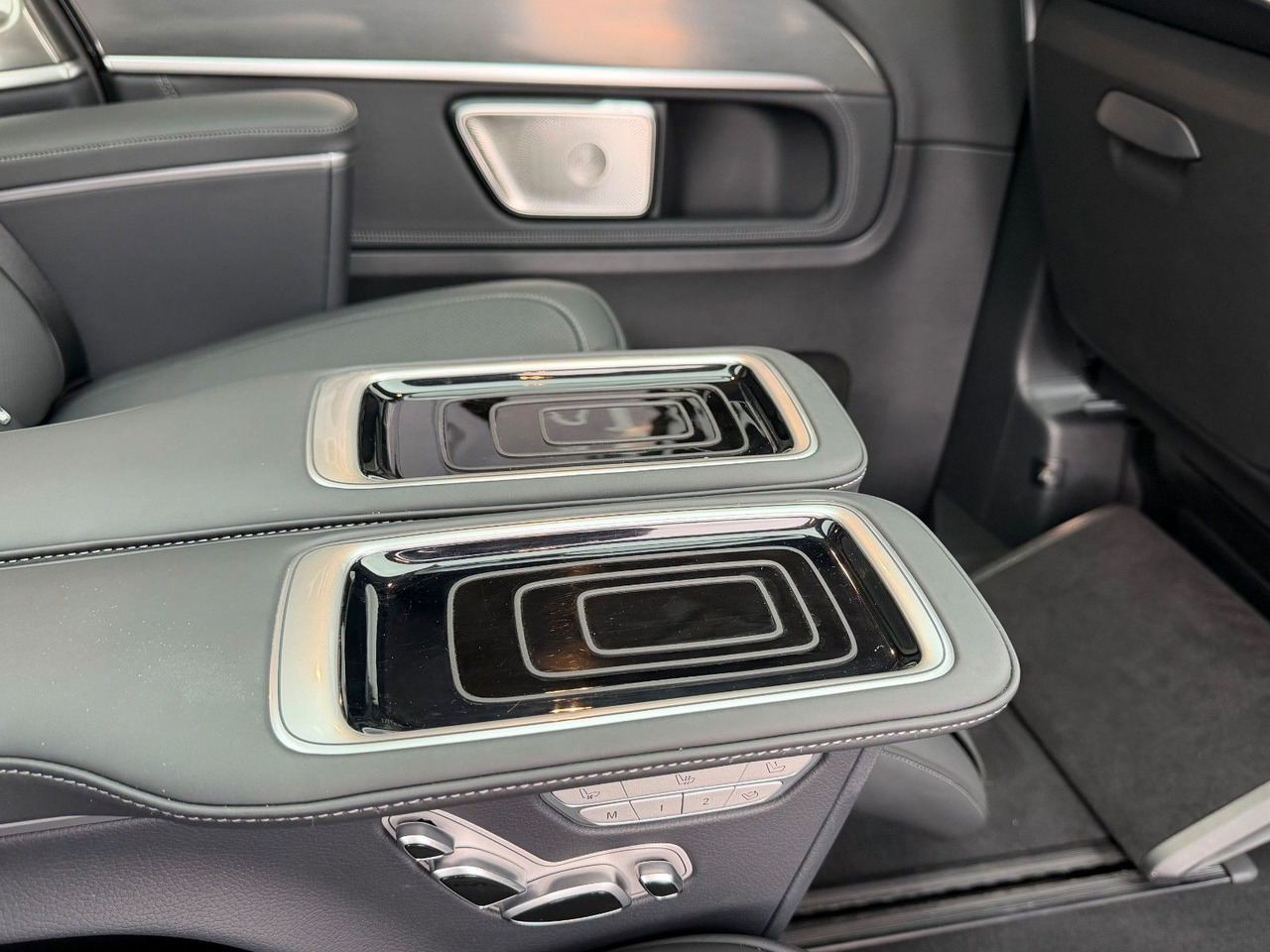 Mercedes-Benz V 300 d 4MATIC EXCLUSIVE Luxus-Sitze AHK2,5to en crédit-bail Mercedes-Benz V 300 d 4MATIC EXCLUSIVE Luxus-Sitze AHK2,5to: photos 11